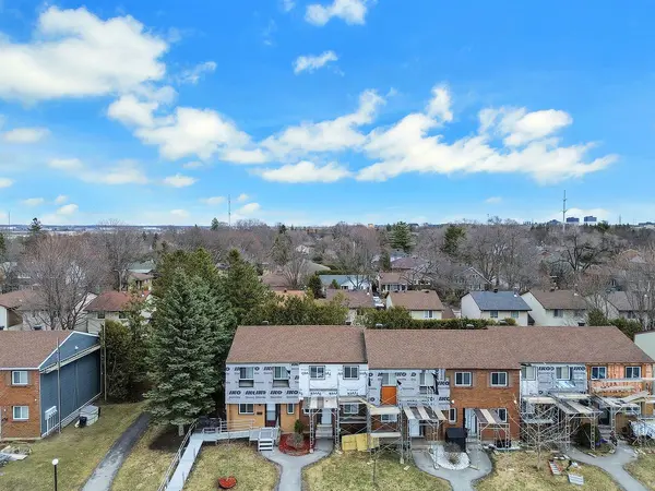 23 Pixley Private, Alta Vista And Area, ON K1G 4C3