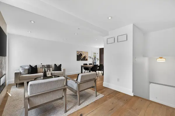 14 Lundy LN, London South, ON N6C 3G5