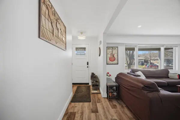 114 Arrowhead CRES, Kitchener, ON N2P 1B9