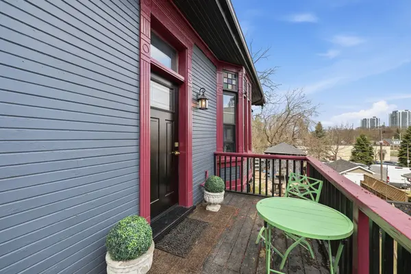 108 McClary AVE, London South, ON N6C 1P8