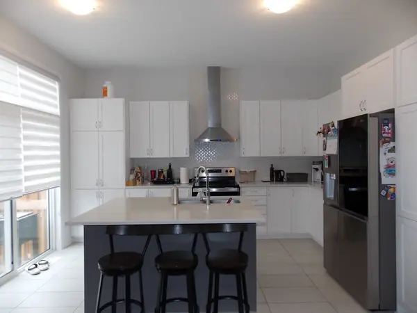 110 Lynn Coulter ST, Barrhaven, ON K2J 7C5