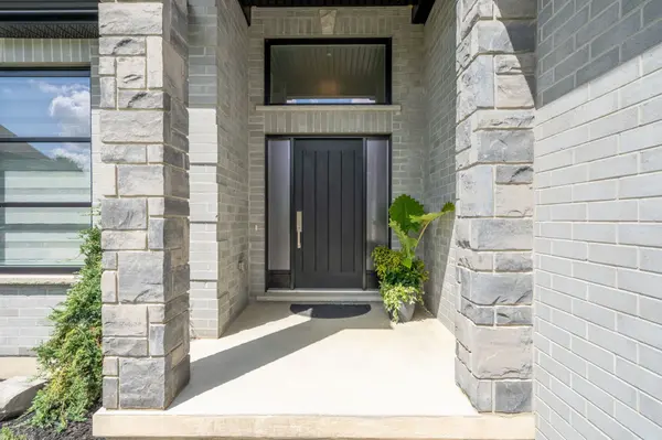 16 Foxborough PL, Thames Centre, ON N0M 2P0