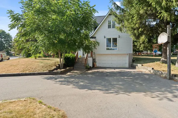 1 SLASH RD, Greater Napanee, ON K7R 2Z6