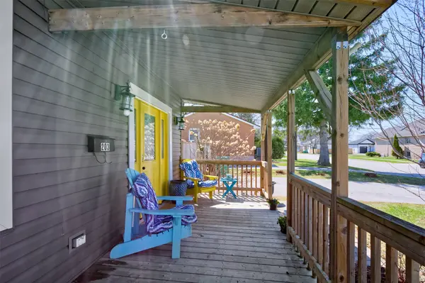 203 McKellar ST, Southwest Middlesex, ON N0L 1M0