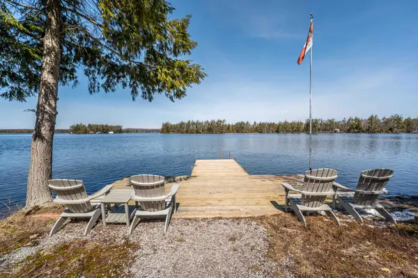 3174 + 3170 Spring LN E, Selwyn, ON K0L 2H0