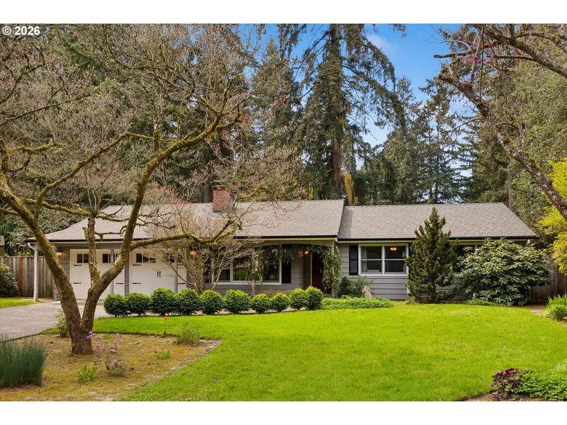 19113 TERRY AVE, Lake Oswego, OR 97035