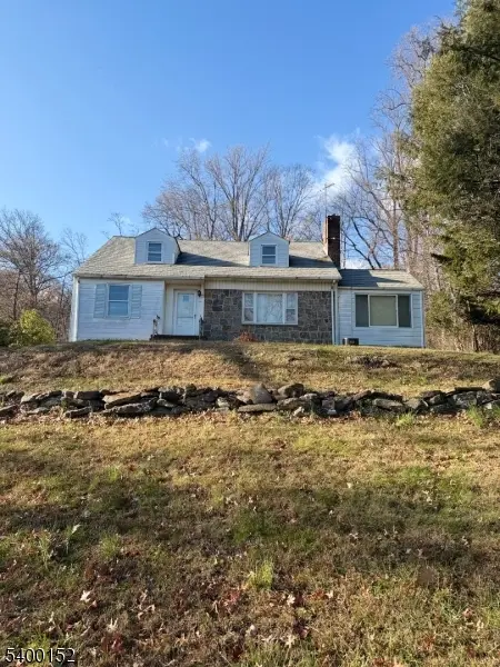 1098 Sunny Slope Dr, Mountainside Boro, NJ 07092