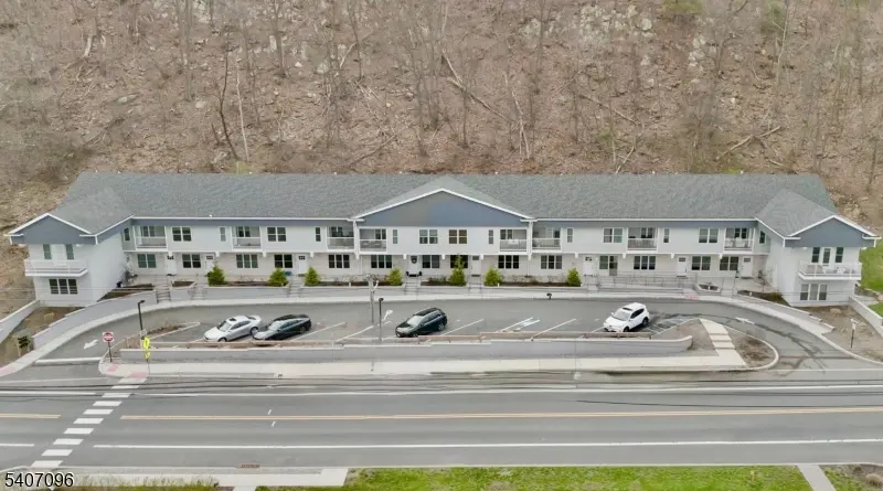 165 Lakeside Rd, West Milford Twp., NJ 07421