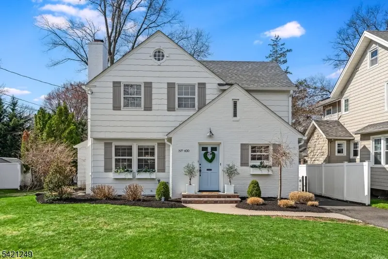 400 Salter Pl, Westfield Town, NJ 07090