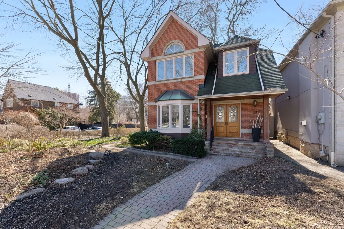 77 Chaplin CRES, Toronto C03, ON M5P 1A4