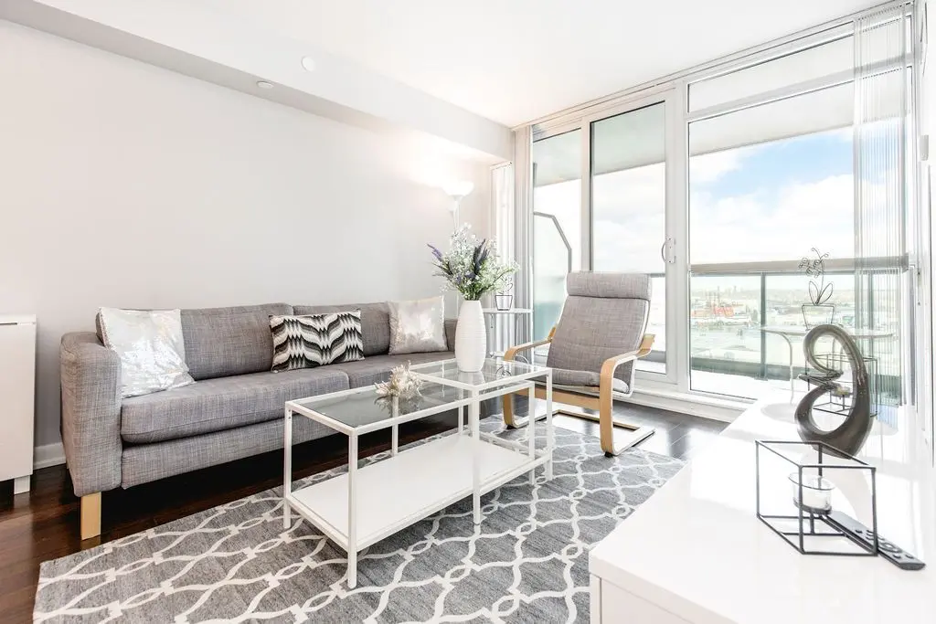 215 Sherway Gardens RD #1709, Toronto W08, ON M9C 0A4