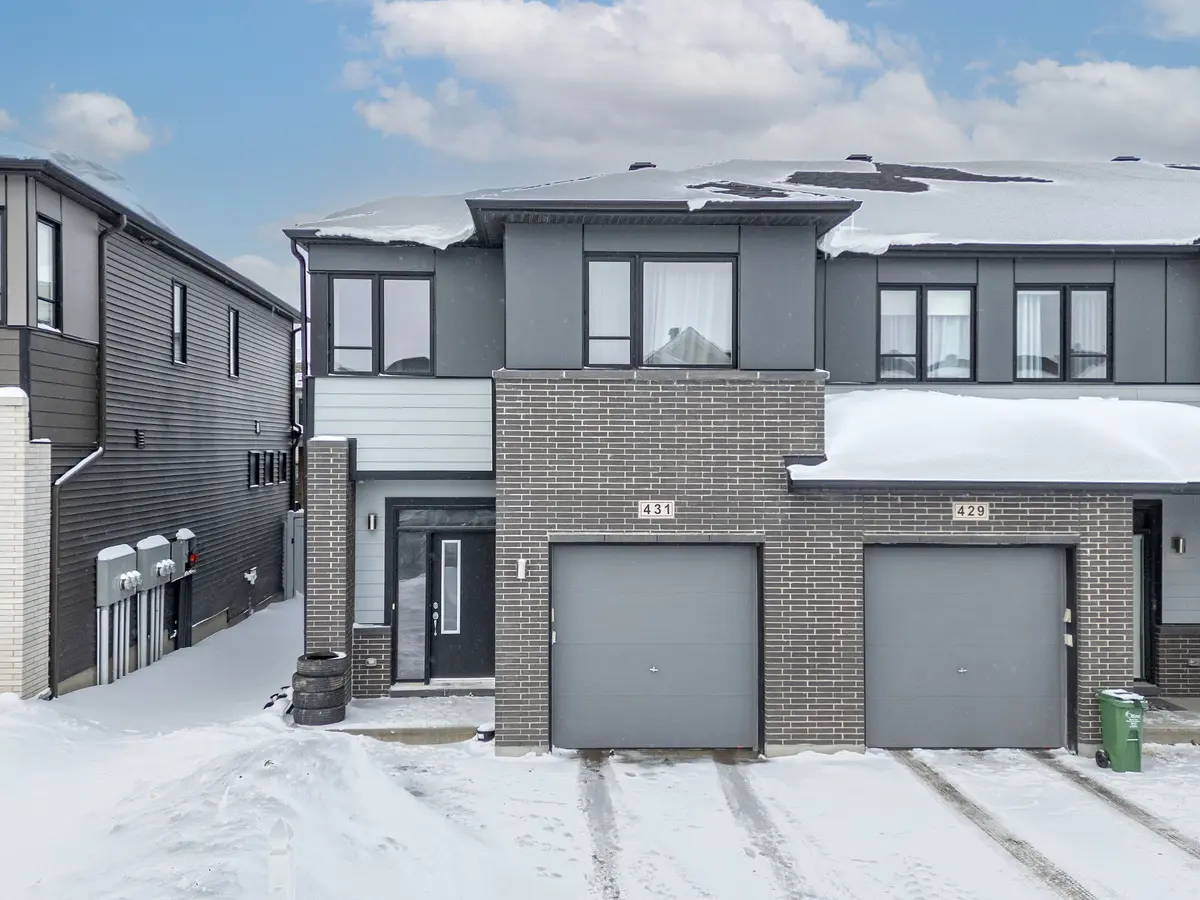 431 Cope DR, Kanata, ON K2V 0P4