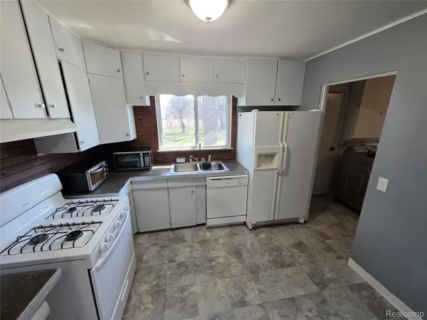 7145 Linden RD, Mundy Township, MI 48473