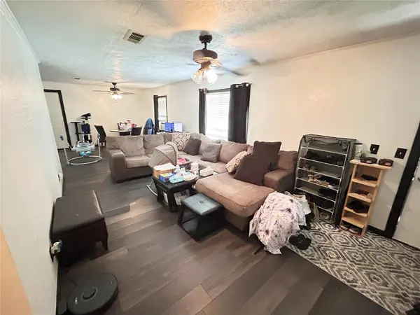 104 Gaskins Street, Como, TX 75431