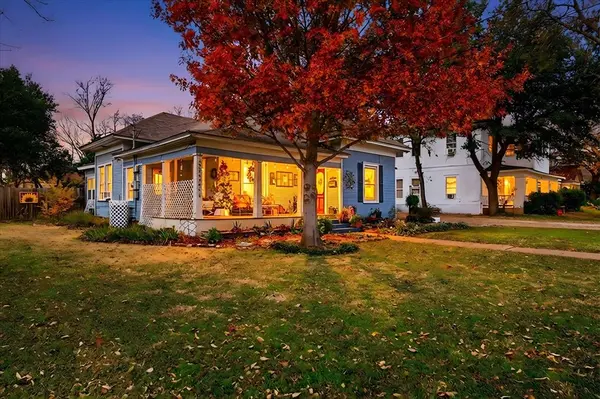 1309 N Austin Street, Denton, TX 76201