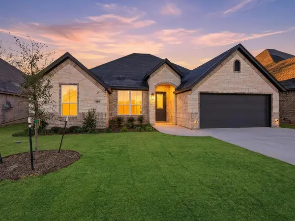 1486 Highland Park Circle, Granbury, TX 76048