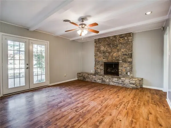 4104 Hartwood Drive, Fort Worth, TX 76109