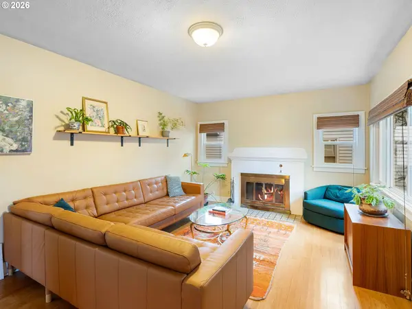 1310 NE 70TH AVE, Portland, OR 97213