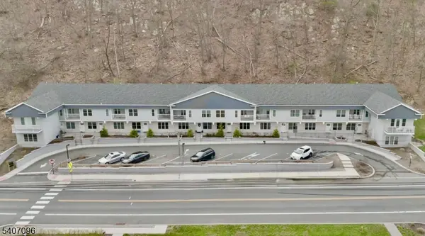 165 Lakeside Rd, West Milford Twp., NJ 07421