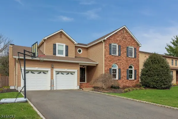 96 Beechwood Cir, Hillsborough Twp., NJ 08844