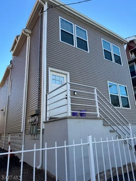 858 S 16Th St, Newark City, NJ 07108