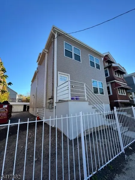 858 S 16Th St, Newark City, NJ 07108