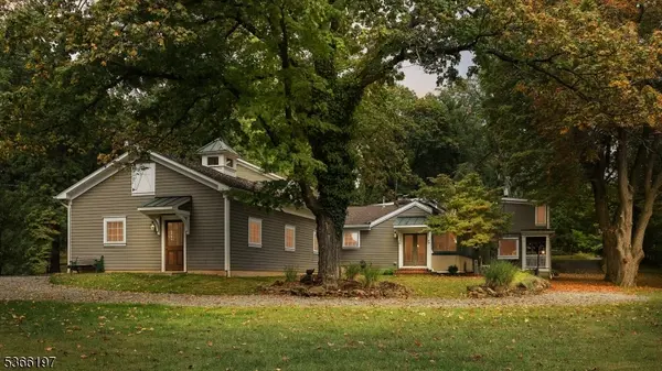 35 Woodledge Rd, Watchung Boro, NJ 07069