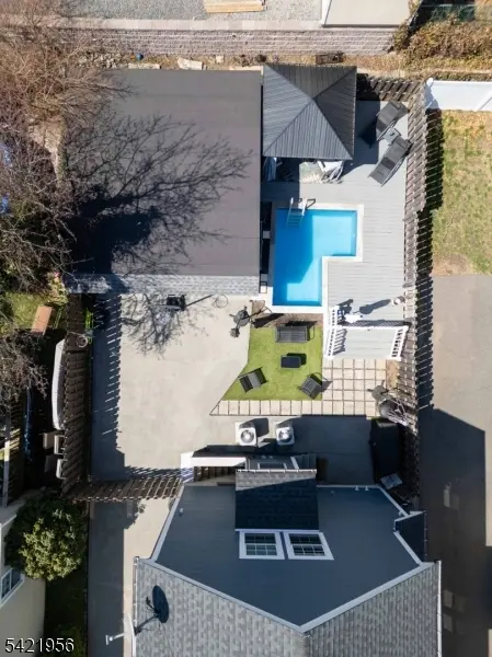 126 Ridge Ave, Bloomfield Twp., NJ 07003