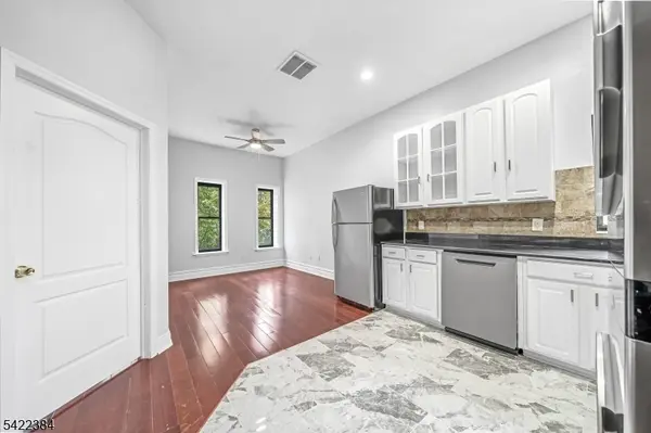 240 Clendenny Ave #5A, Jersey City, NJ 07304