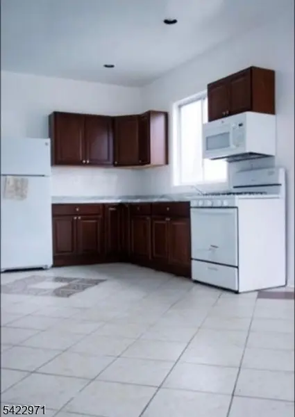 5 Timothy #4, Paterson City, NJ 07503