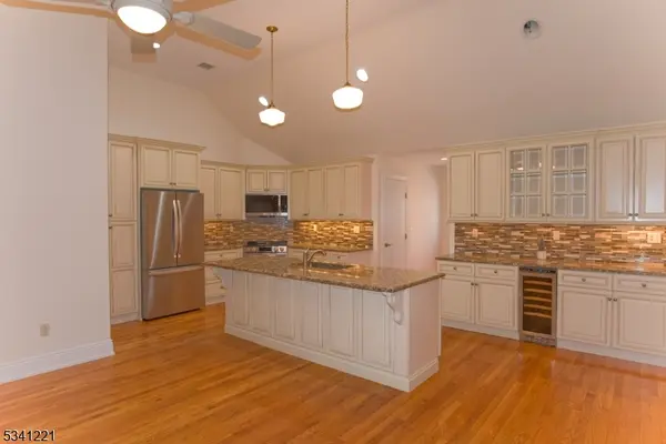 673 Glendale Rd, Franklin Lakes Boro, NJ 07417