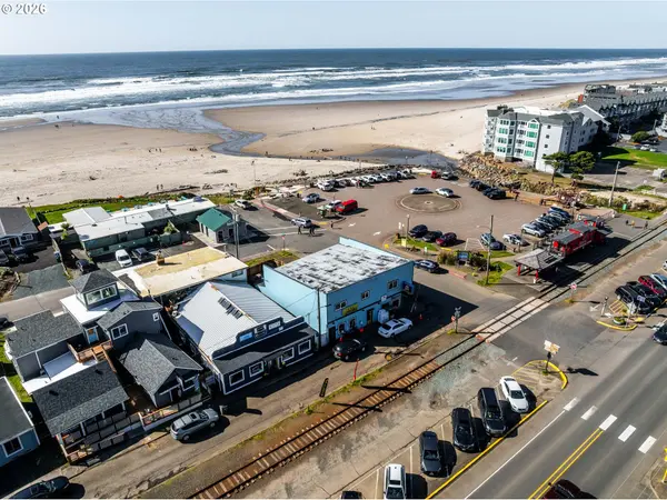 101 S MILLER ST, Rockaway Beach, OR 97136