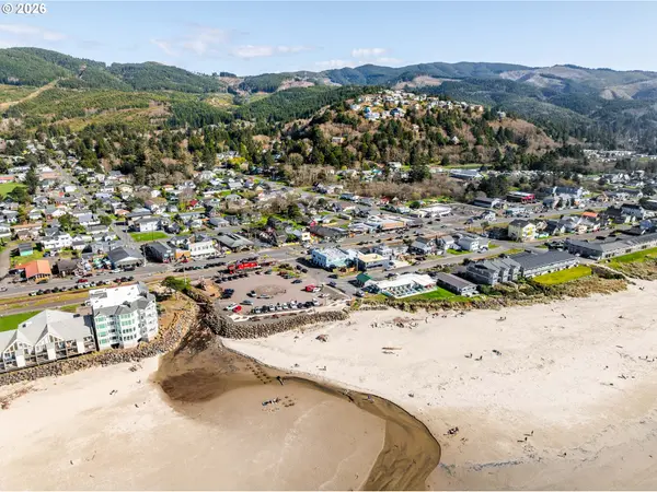 101 S MILLER ST, Rockaway Beach, OR 97136