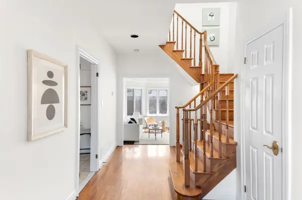 77 Chaplin CRES, Toronto C03, ON M5P 1A4