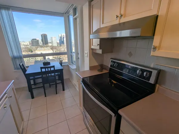 8 Rean DR #1105, Toronto C15, ON M2K 3B9