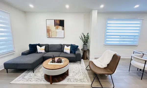 509 Dupont ST, Toronto C02, ON M6G 1Y6