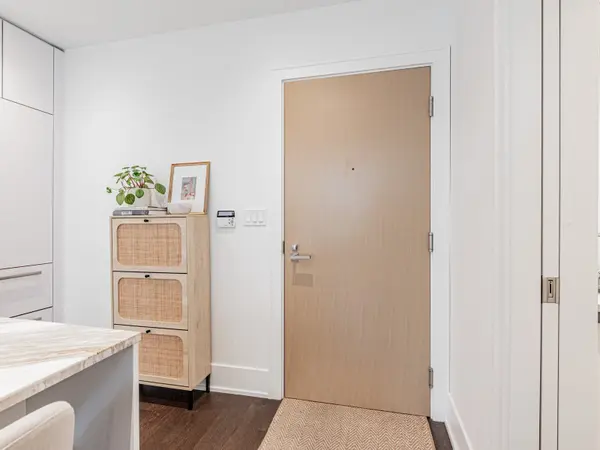 39 Queens Quay E #TH132, Toronto C08, ON M5E 0A5