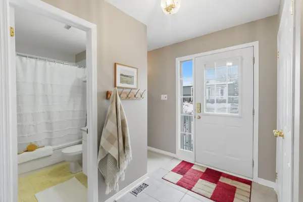 21 Heritage LN, Clarington, ON L1B 1A5