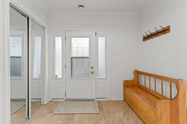 127 Cedar Crest Beach RD, Clarington, ON L1C 3K3