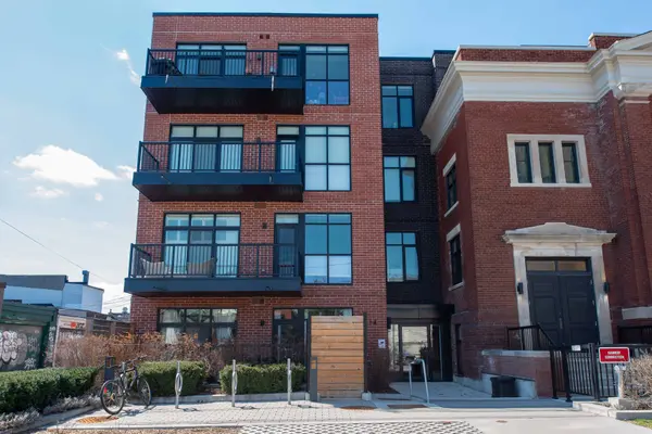 14 Dewhurst BLVD #101, Toronto E03, ON M4J 3H9