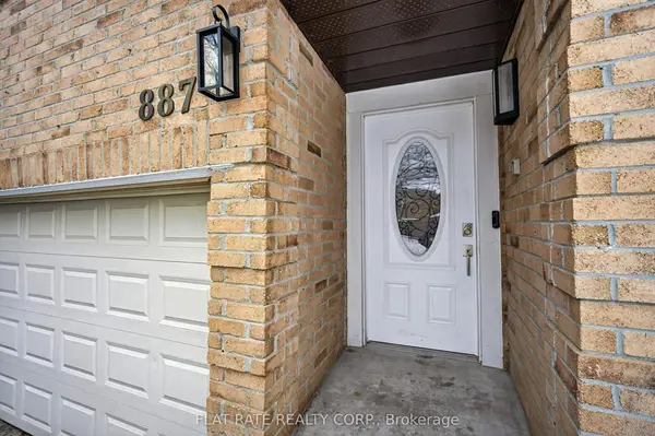 887 Lavis CT, Oshawa, ON L1K 1W1