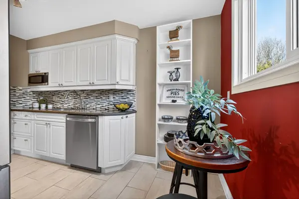 249 Lorindale DR, Oshawa, ON L1H 6X5