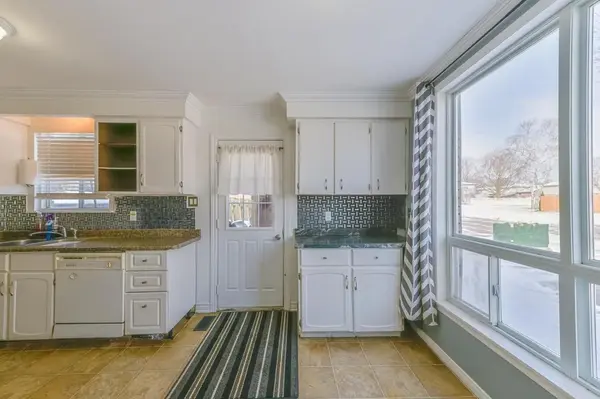 7 Loscombe DR, Clarington, ON L1C 3S8