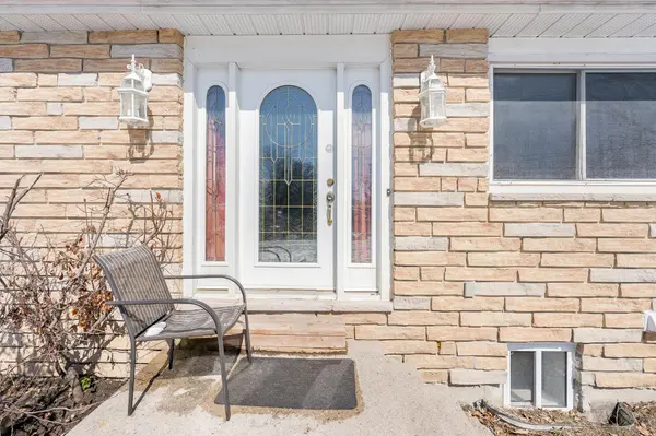 706 James ST, Innisfil, ON L9S 2G7