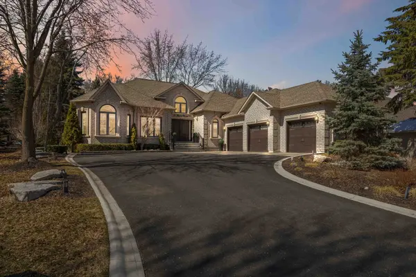 71 Glacier CT, Vaughan, ON L6A 2V3