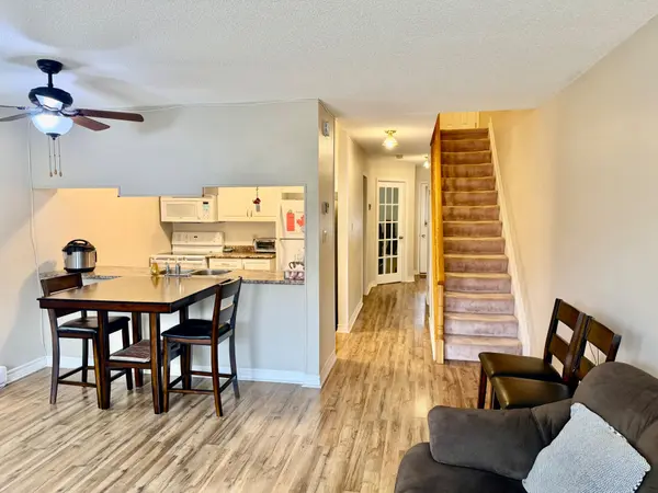 51 Laguna Pkwy #16, Ramara, ON L0K 1B0