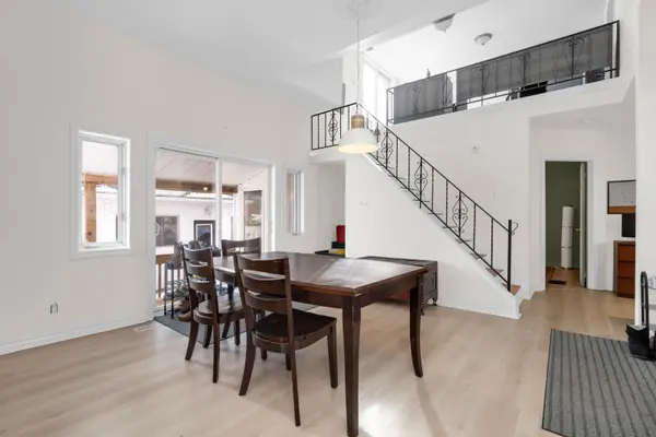 131 Sanford ST, Barrie, ON L4N 3C8