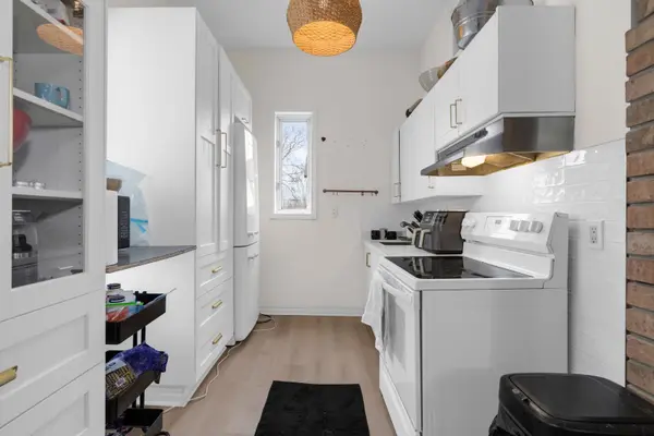 131 Sanford ST, Barrie, ON L4N 3C8