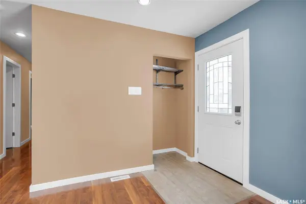 701 W AVENUE N, Saskatoon, SK S7L 3H2