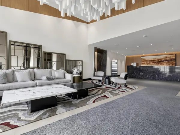 25 Cordova AVE #1210, Toronto W08, ON M9A 0E5